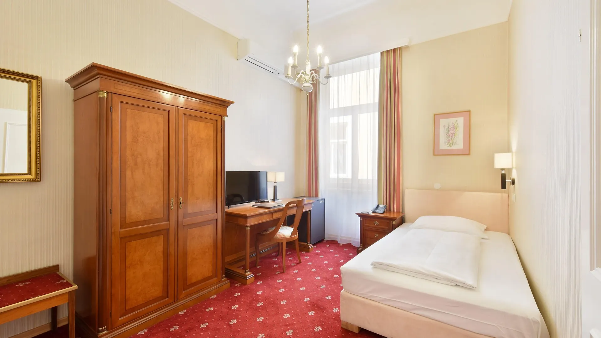 Palais-Hotel Erzherzog Johann Graz Hotel